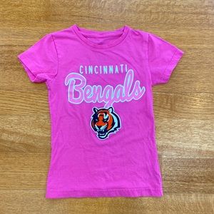 Girls Bengals T shirt- pink size M (7/8)